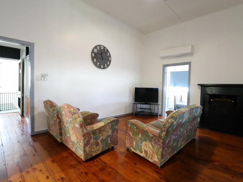 6 Conroy Street, Roma QLD 4455