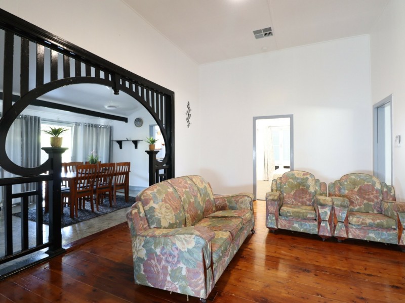 6 Conroy Street, Roma QLD 4455