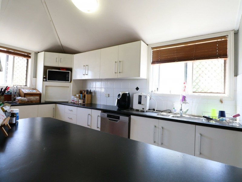 126 Wyndham Street, Roma QLD 4455