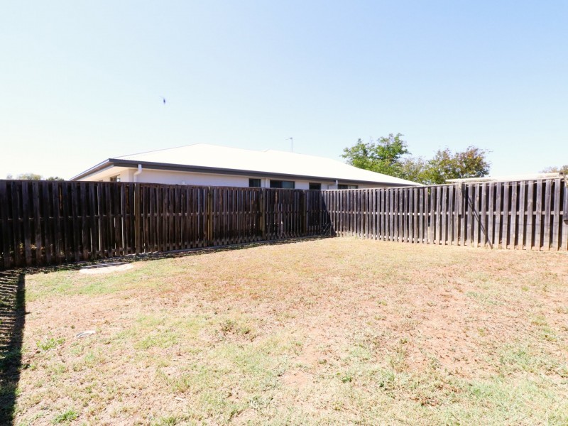 78 Currey Street, Roma QLD 4455