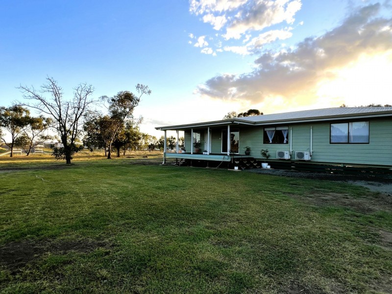 11 Roslyn Drive, Roma QLD 4455