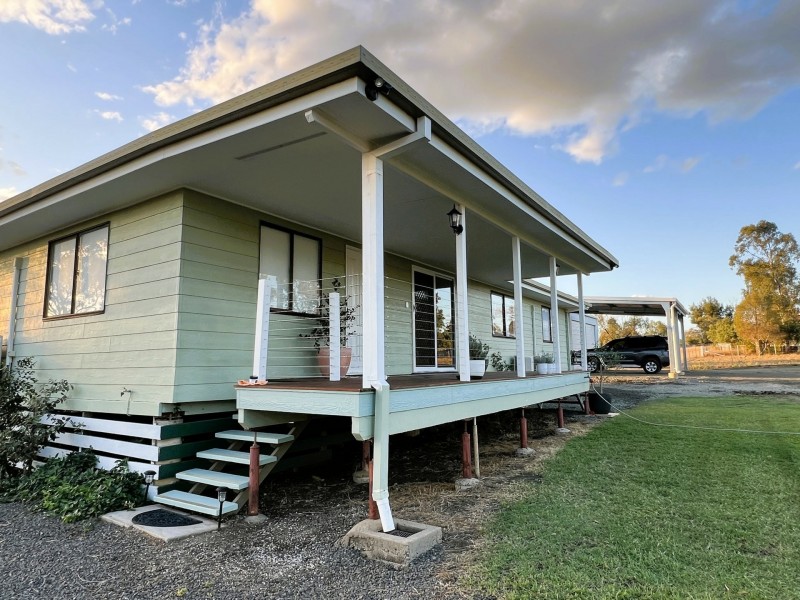 11 Roslyn Drive, Roma QLD 4455
