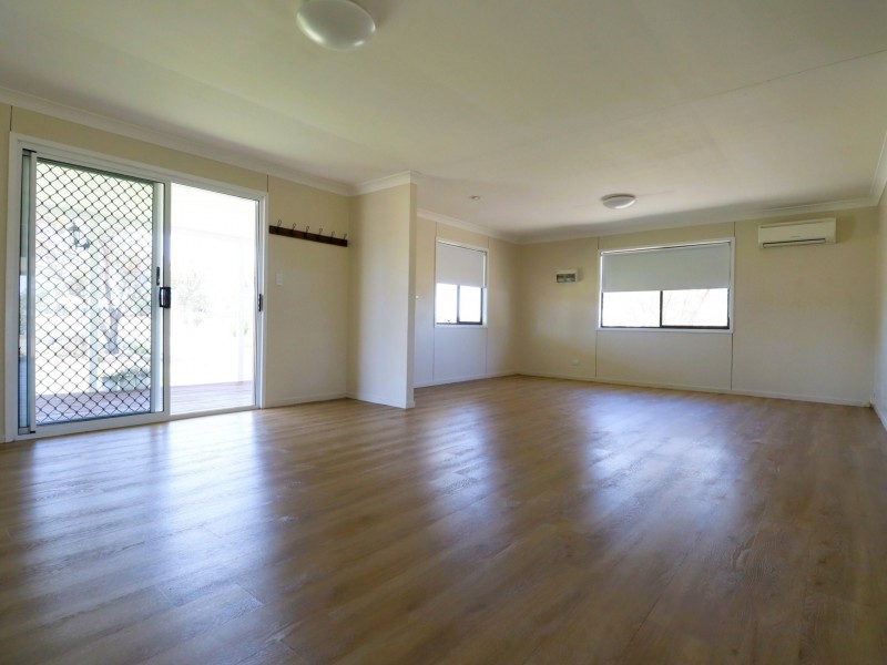11 Roslyn Drive, Roma QLD 4455
