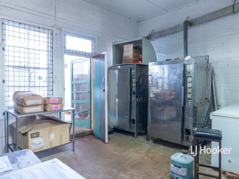 75 Arthur Street, Roma QLD 4455