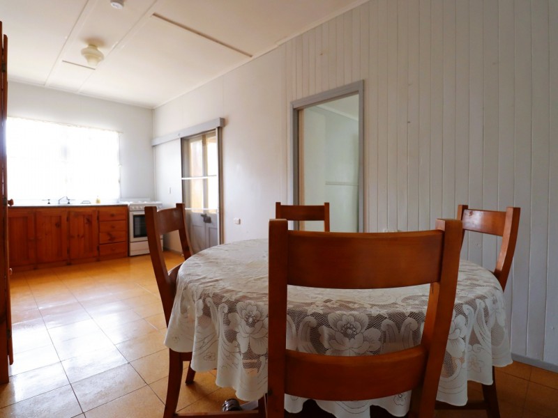 14 Queen Street, Amby QLD 4462