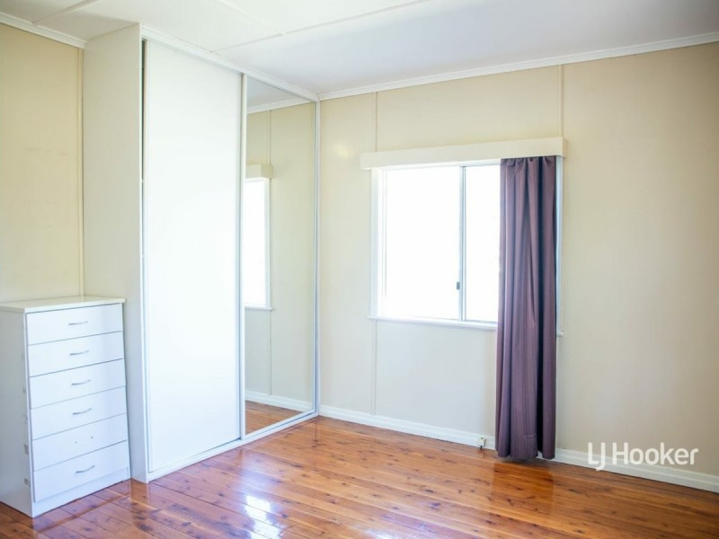 55 Raglan St, Roma QLD 4455