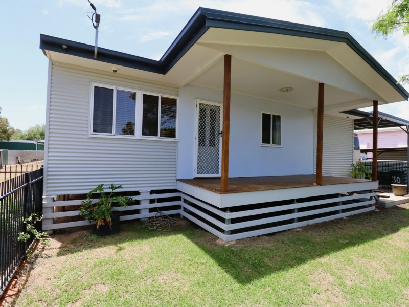 30 Charles Street, Roma QLD 4455