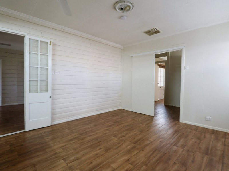 30 Charles Street, Roma QLD 4455