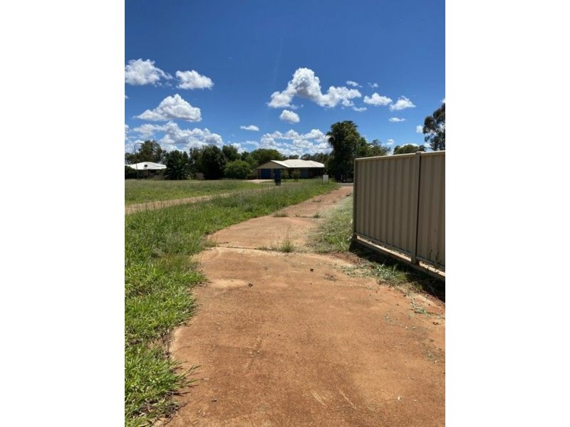 20 Racecourse Drive, Charleville QLD 4470