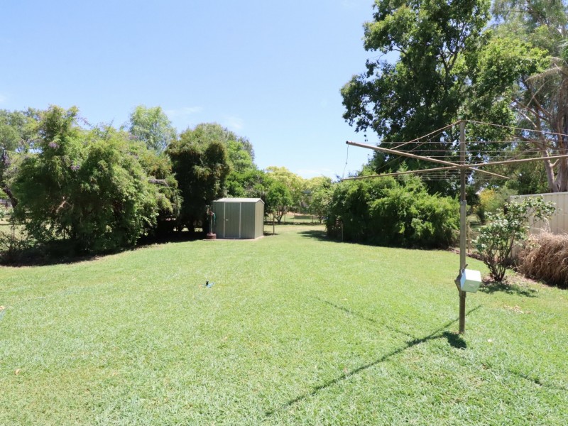 49 William Street, Surat QLD 4417