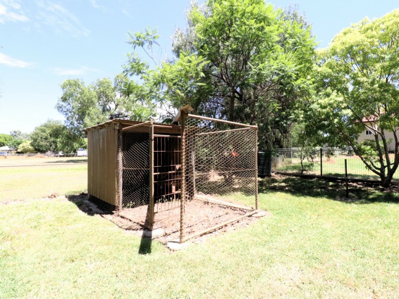 49 William Street, Surat QLD 4417