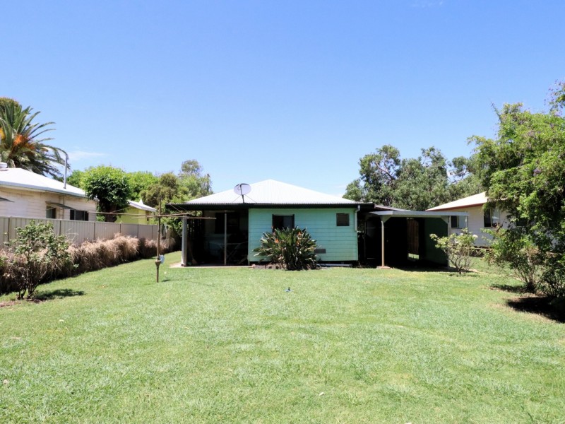 49 William Street, Surat QLD 4417