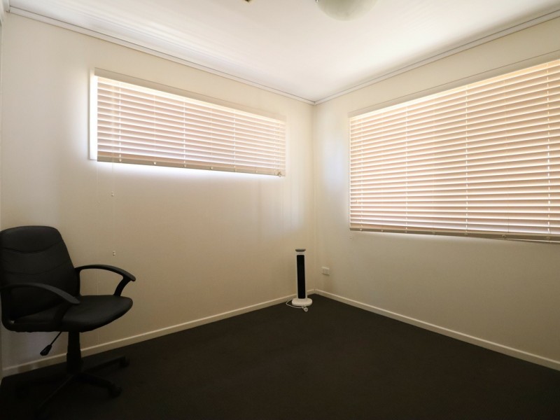 22 Luff Street, Roma QLD 4455