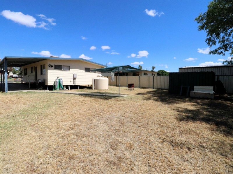 22 Luff Street, Roma QLD 4455