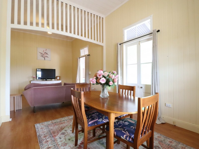 6 Twine Street, Roma QLD 4455