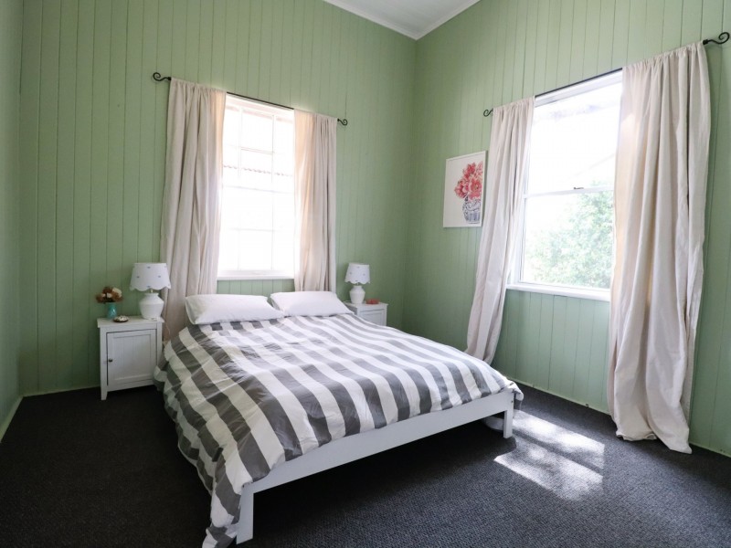 6 Twine Street, Roma QLD 4455