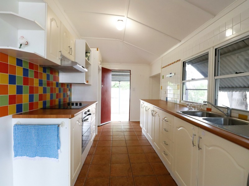 6 Twine Street, Roma QLD 4455