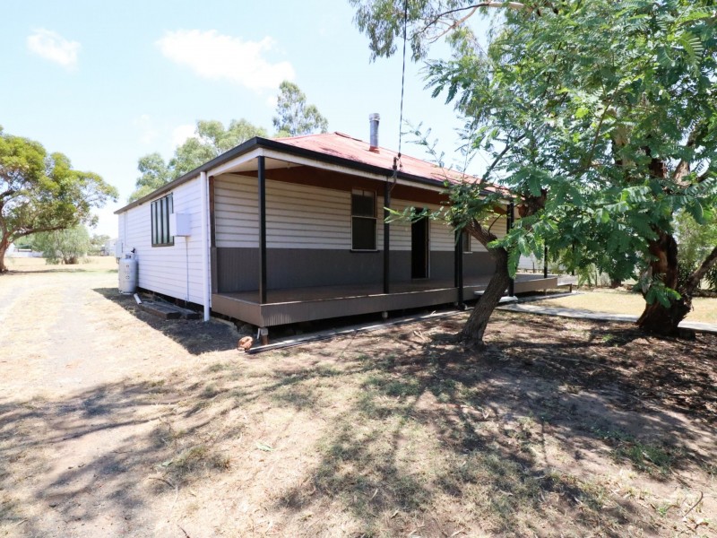 65 Quintin Street, Roma QLD 4455