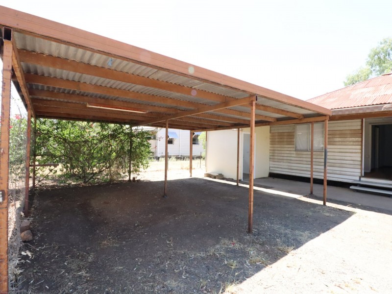 65 Quintin Street, Roma QLD 4455