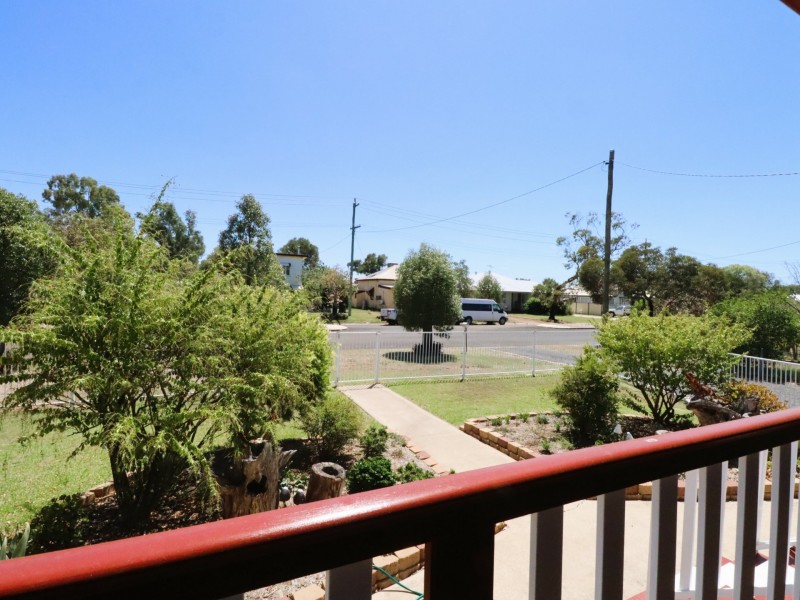 20 Phillip Street, Roma QLD 4455