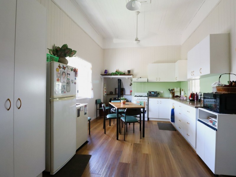 20 Phillip Street, Roma QLD 4455