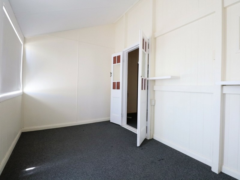 24 Phillip Street, Roma QLD 4455