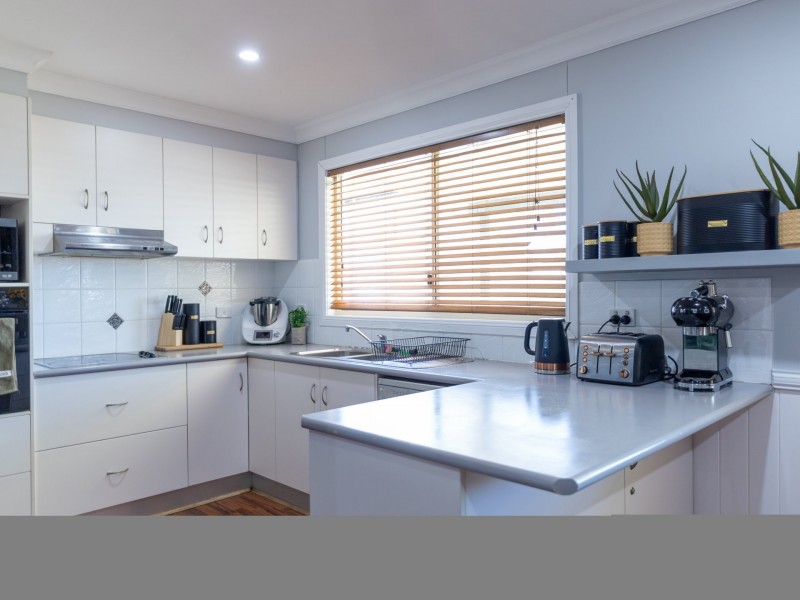 17 Rosedale Close, Roma QLD 4455