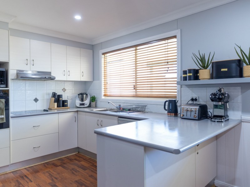 17 Rosedale Close, Roma QLD 4455