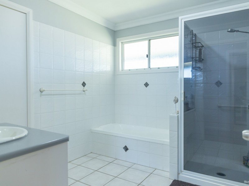 17 Rosedale Close, Roma QLD 4455