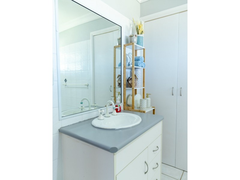 17 Rosedale Close, Roma QLD 4455