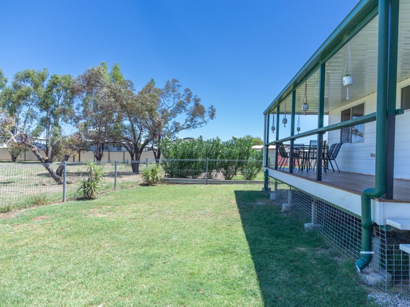 17 Rosedale Close, Roma QLD 4455