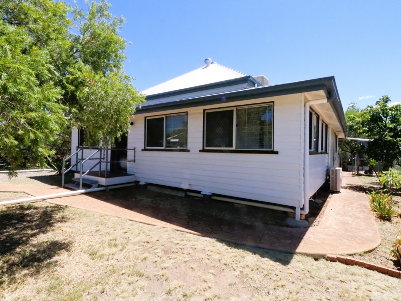 23 Conlan Street, Roma QLD 4455
