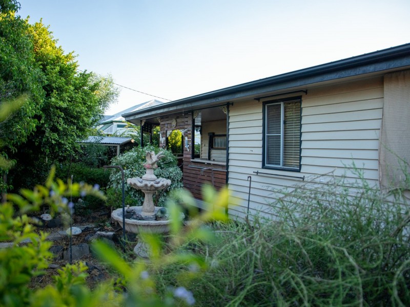 52 Feather Street, Roma QLD 4455
