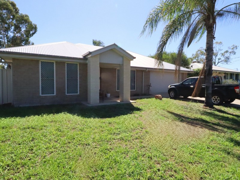 5 Ivy Street, Roma QLD 4455