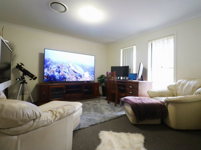 5 Ivy Street, Roma QLD 4455