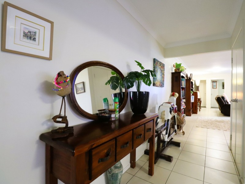 5 Ivy Street, Roma QLD 4455