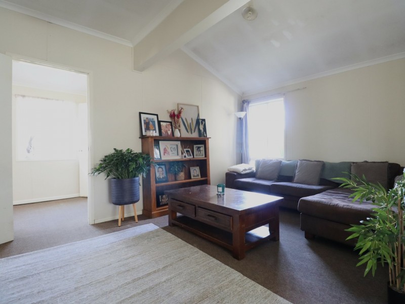 12 Bowen Street, Roma QLD 4455
