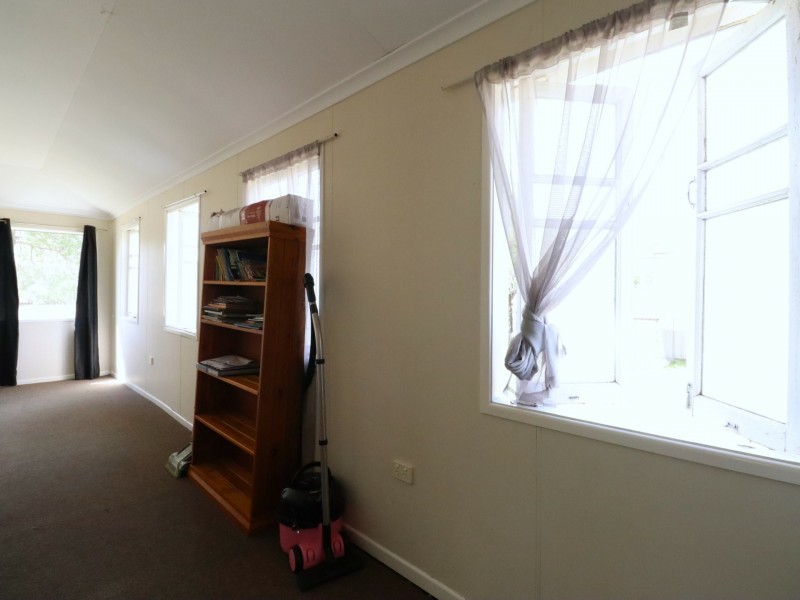 12 Bowen Street, Roma QLD 4455