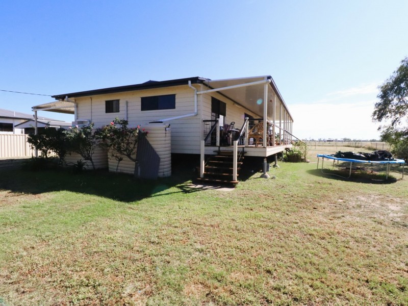 5 Russell Street, Wallumbilla QLD 4428