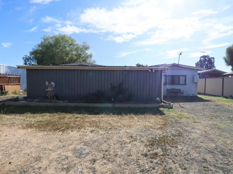 15 Courtney Street, Roma QLD 4455