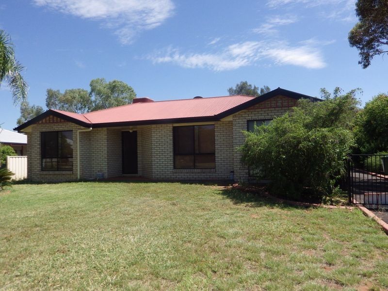 1 Felicity Court, Roma QLD 4455