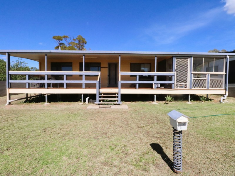 46 Elmer Street, Roma QLD 4455