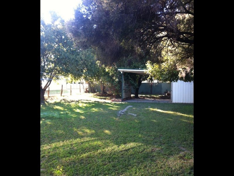 4 Wyndham Street, Roma QLD 4455