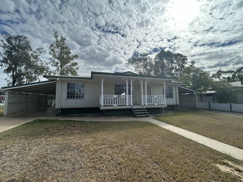 15 Powell Street, Roma QLD 4455