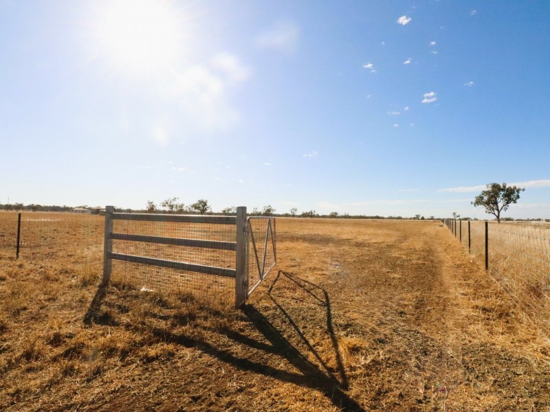 36 Sunrise Road, Hodgson QLD 4455