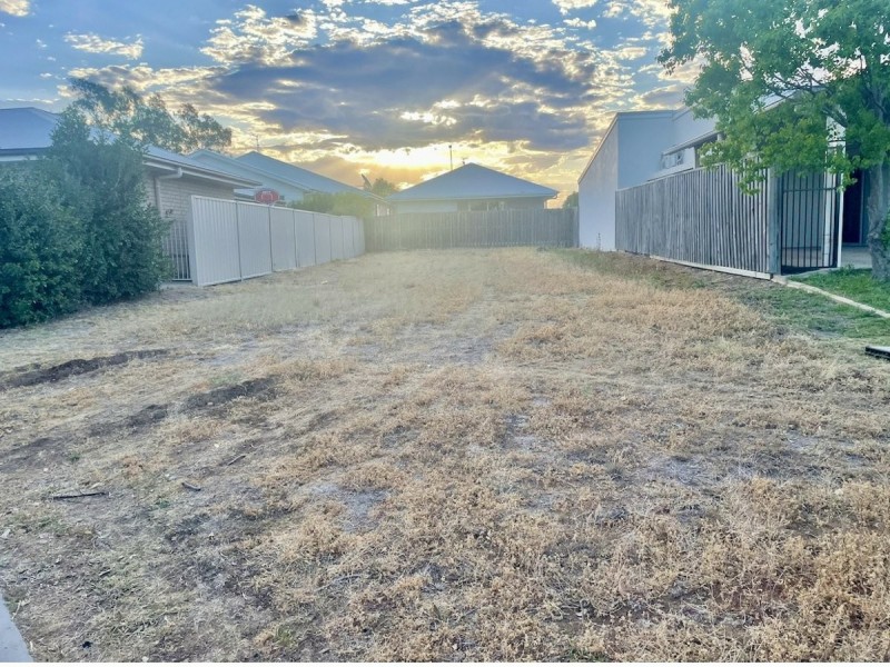 9 Wattle Court, Roma QLD 4455