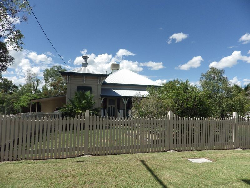 71 Bowen Street, Roma QLD 4455