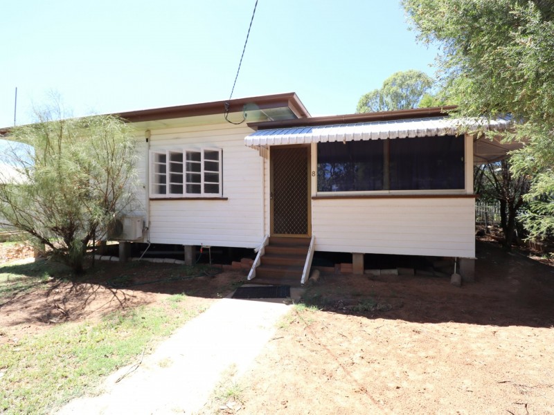 8 William Street, Roma QLD 4455