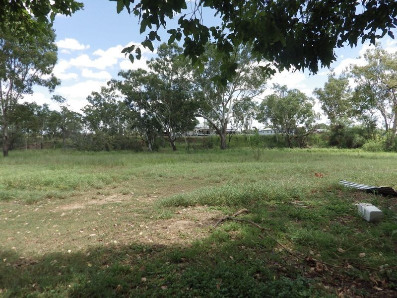 37 Muggins Lane, Yuleba QLD 4427