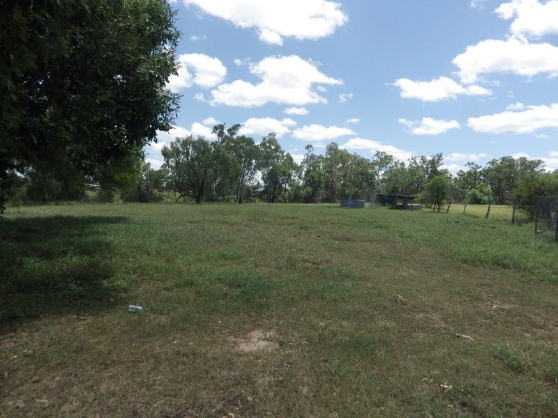 37 Muggins Lane, Yuleba QLD 4427